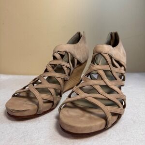 Eileen Fisher Cage Womens 8.5 Taupe Leather Strappy Wedge Sandals Italy Zip Back